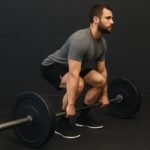 CrossFit Open 22.2 : Guide Complet du Workout Pyramide Deadlifts et Burpees